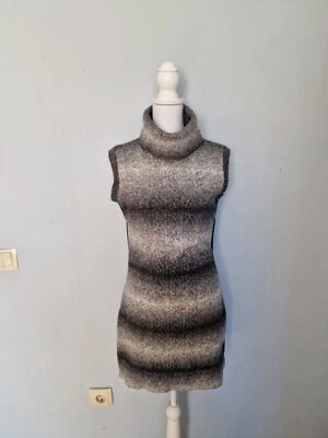 Robe sans manches en laine noire/grise Marc Cain taille 4 - Photo 1/4