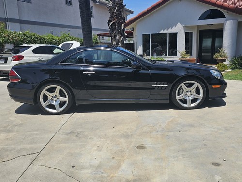 2009 Mercedes-Benz SL-Class 550 - Picture 2 of 40