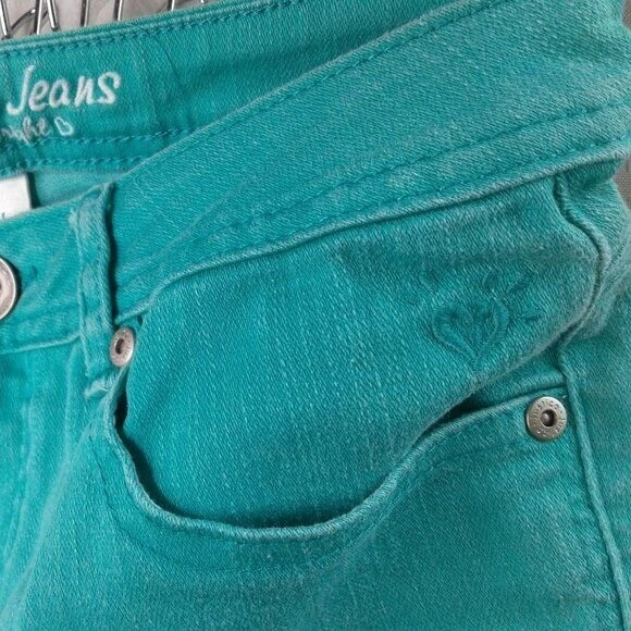 Pantalones de mezclilla Justice Jeans para niñas Capri verde turquesa elásticos simplemente bajos talla 12,5 Foto 3 de 4