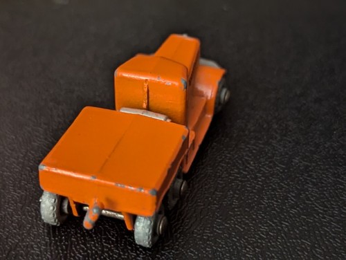 STUNNING 1:87 HO SCALE 2.25"L HAULER LESNEY UK MFG 1950'S TANGERINE COLOR SCHEME - Picture 5 of 18