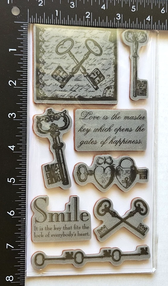 TPC Studio LLAVES DE COLECCIÓN Medallón Corazón Sentimientos Amor Goma Juego de Sellos Adherentes NUEVO Foto 2 de 3