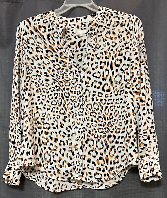 Finn & Grace Womens Hidden Button Front V-neck Shirt Leopard Print Size Medium