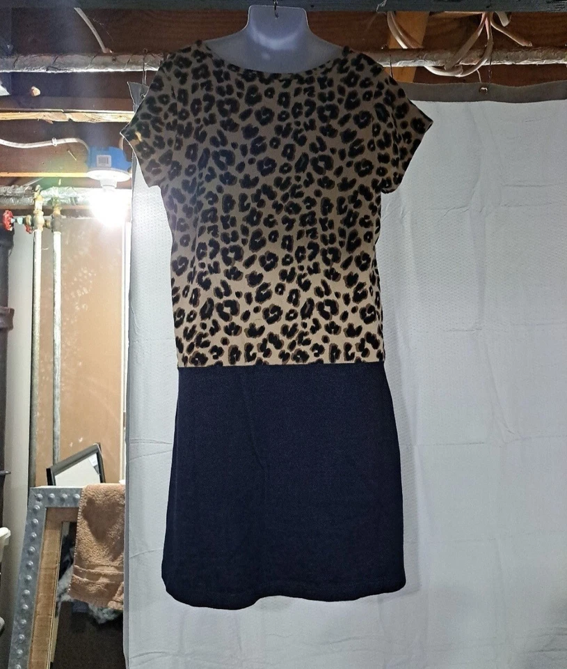 Vestido de mezclilla/estampado de guepardo con gloria descolorido para niñas talla grande (10/12) Foto 3 de 4