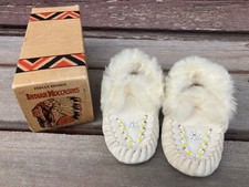 VTG INDIAN DESIGN BABY MOCCASINS SZ 3 w ORIGINAL BOX TOURIST SOUVENIR