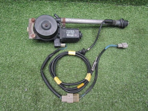 TOYOTA Land Cruiser HZJ81V Antenna [3330200100 -230358000061000] Japan JDM