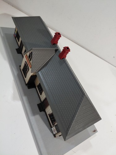 MTH O Gauge Model Railroad Scenery Lighted Myerstown Station/Depot Building - Picture 5 of 16