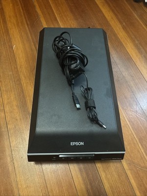 Epson Perfection V600 Photo Color Flatbed Scanner with Power Adapter
