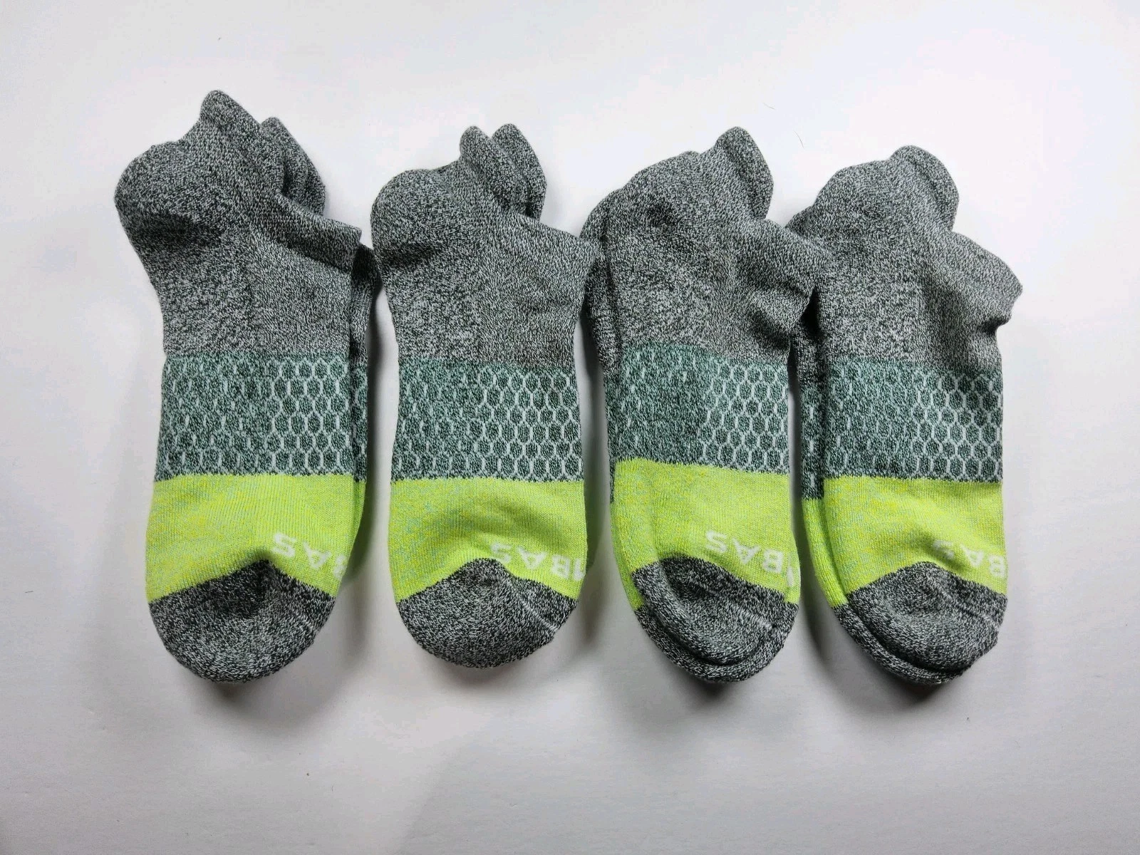 Bombas Original Tri-Block Lot Of 4 Pairs Ankle Socks Size M