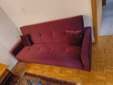 Neue Dreisitzer Couch In Weinrot Sofa mit Kissen Bettfunktion
