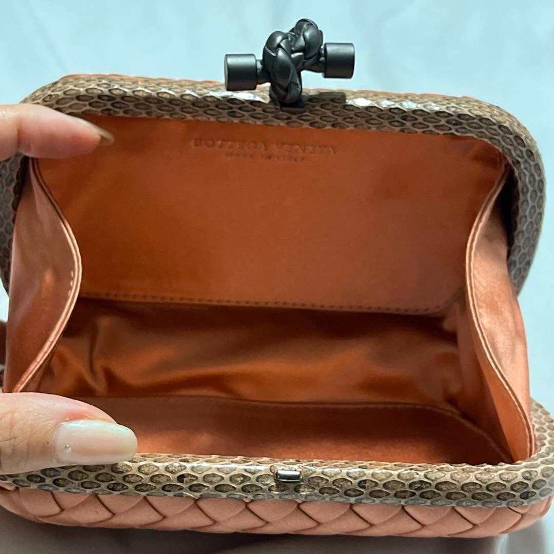 Borsa pochette BOTTEGA VENETA intrecciata nodo raso autentica GIAPPONE