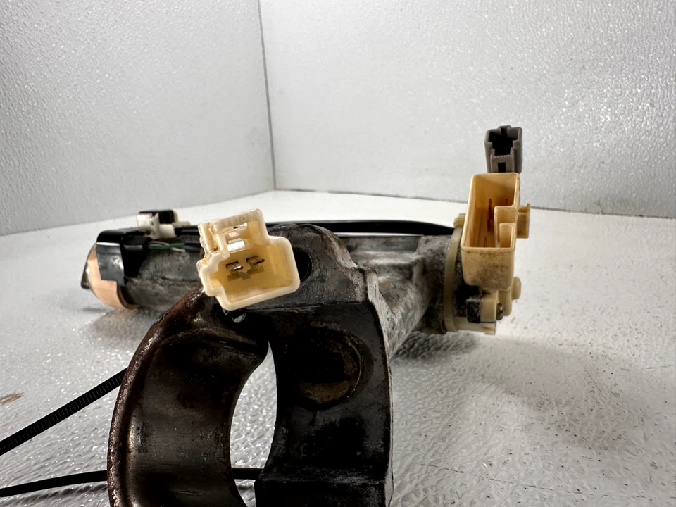 1994-1999 TOYOTA CELICA IGNITION SWITCH W/KEY, DOOR CYLS, & TRUNK LOCK CYL OEM - Image 3 of 4