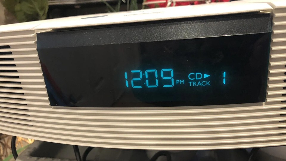 Nice BOSE WAVE RADIO CD Player Model AWRC1P Platinium White Cd Not nice-bose-wave-radio-cd-player-model-awrc1p-platinium-white-cd-not