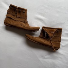 Minnetonka Brown Suede Double Fringe Side Zip Concho Moccasin Ankle Boots 693