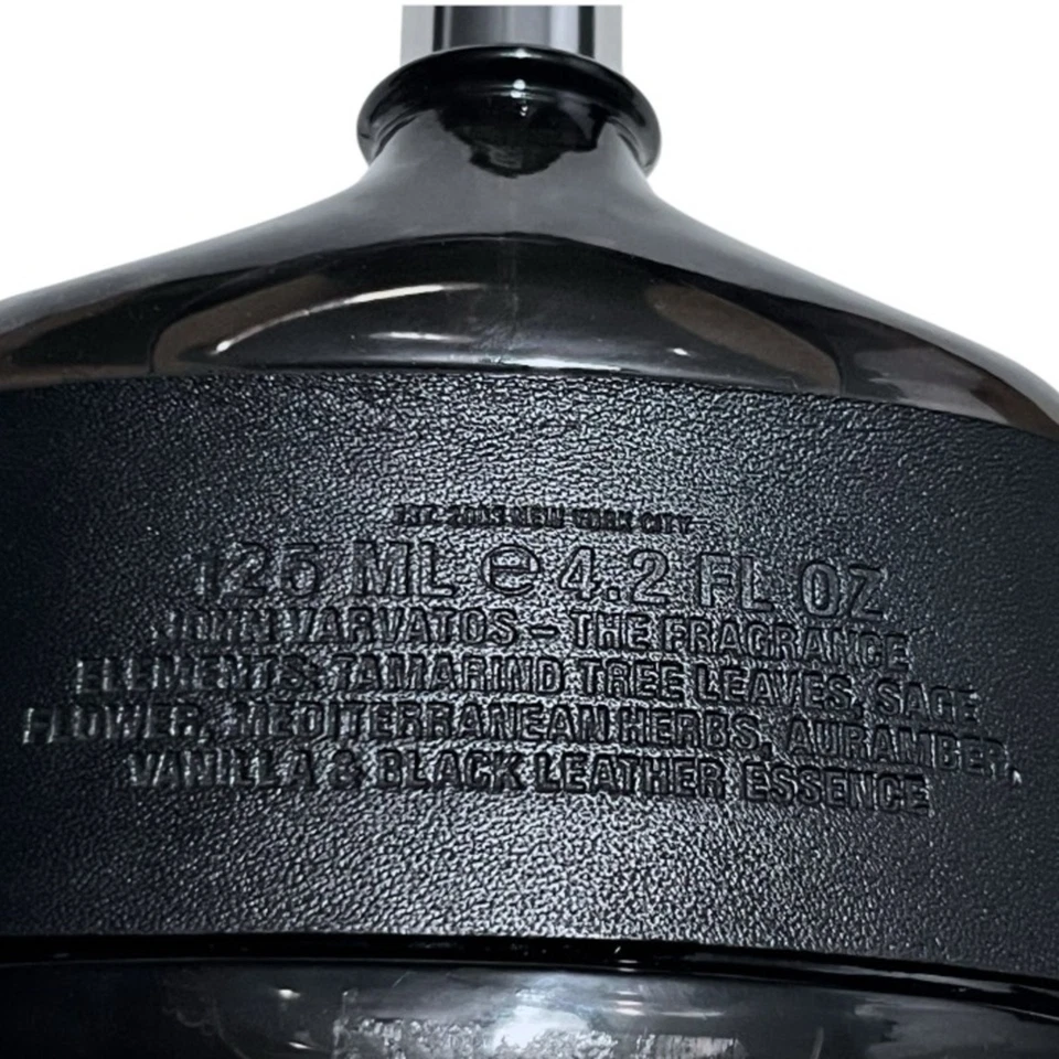 NUEVO John Varvatos Hombre Eau de Toilette Spray 4.2oz Foto 3 de 4