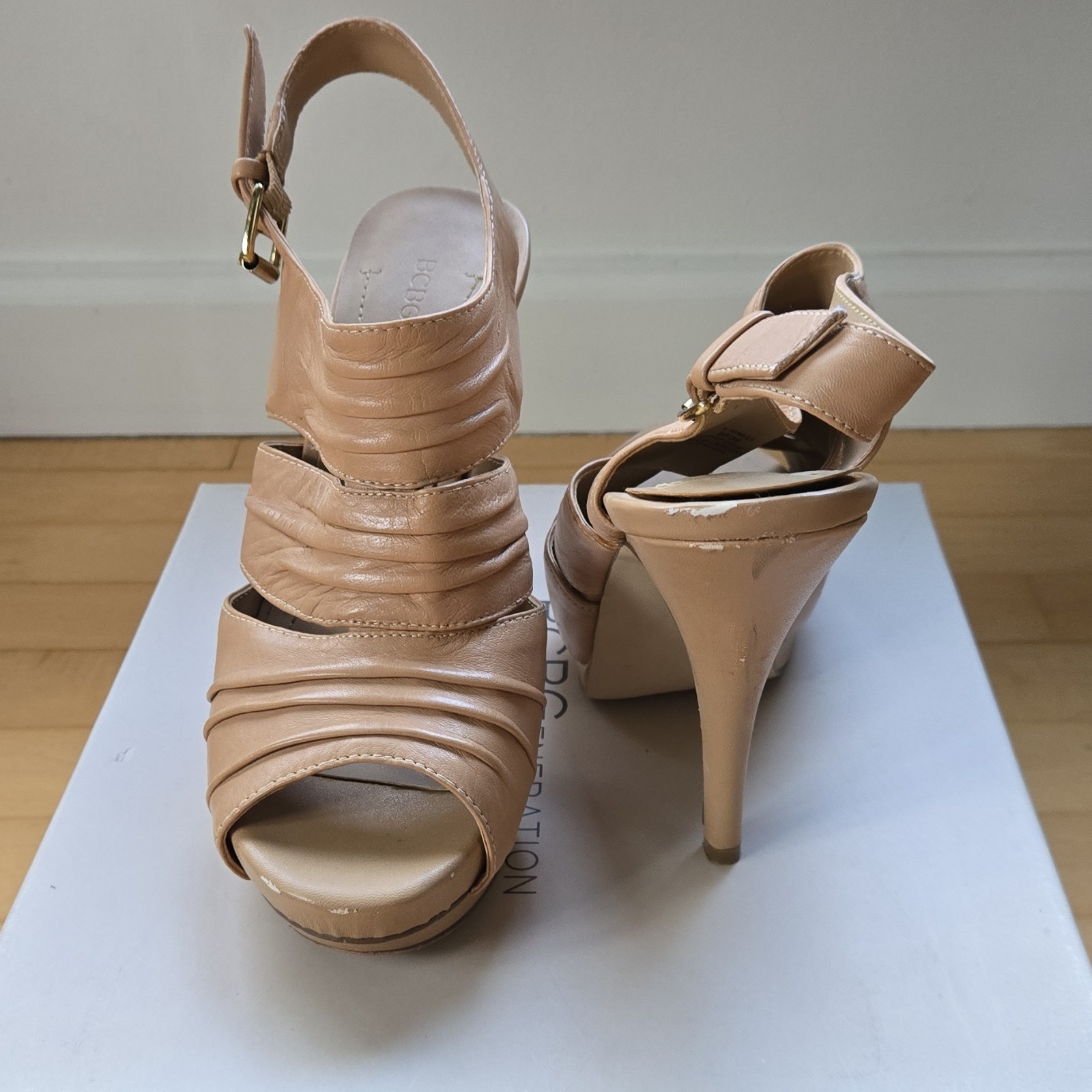 BCBGeneration Ruched Platform Peep Toe Heels Soft… - image 4