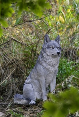 Exclusive-Sitting Wolf Resin Garden Statue, Garden/Home Decor, Large Wild Animal