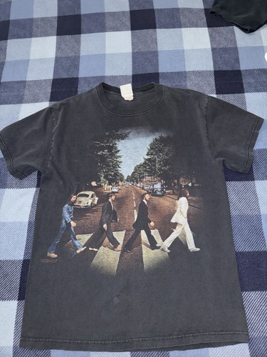 Vintage The Beatles Abbey Road Graphic T-Shirt Mens M Black 2006 Apple Corp Ltd