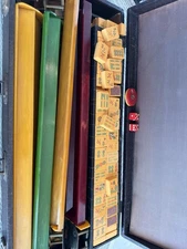 Vintage MahJong Bakelite Butterscotch Set 153 Tiles 4 Trays In Case Excellent!