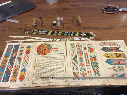 Vintage Walco Indian Bead loom with instructions Patterns, beads, thread, exampl