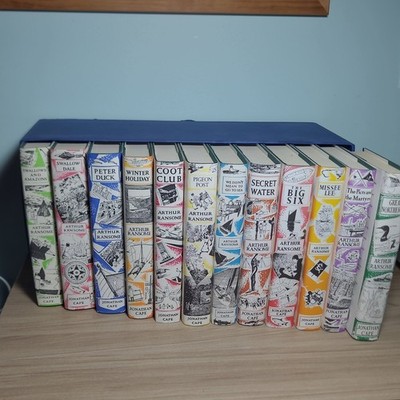 Arthur Ransome   Swallows & Amazons   12 Hardback Books   Jonathan Cape Box Set