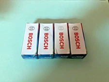 Lot of 4 Bosch 7547 spark plugs. WSR6F
