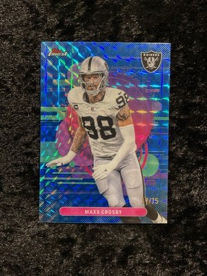 MAXX CROSBY BLUE GEOMETRIC DELIGHT UNCOMMON SP #17/75 2025 TOPPS FINEST FOOTBALL