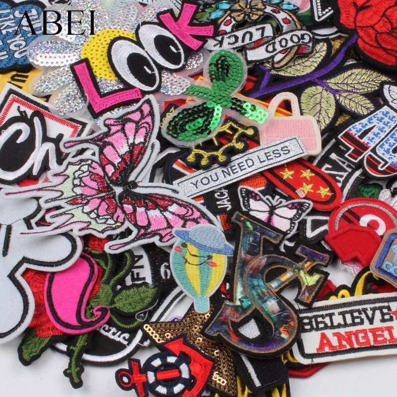 100pcs Random Mix Sew-on Iron-on Embroidered Fashion Patches for Clothes