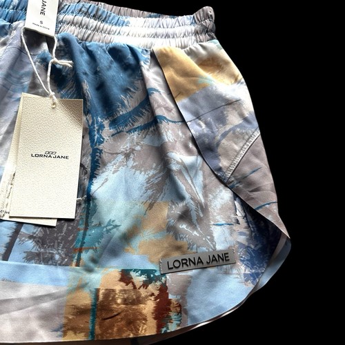 LORNA JANE Size S Womens Lightspeed Mirage Shorts Run Phone Pocket Gym BNWT - Picture 4 of 11