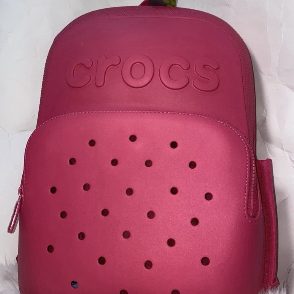 Crocs hot pink classic backpack New with tag Dragon fruit  display picture 1