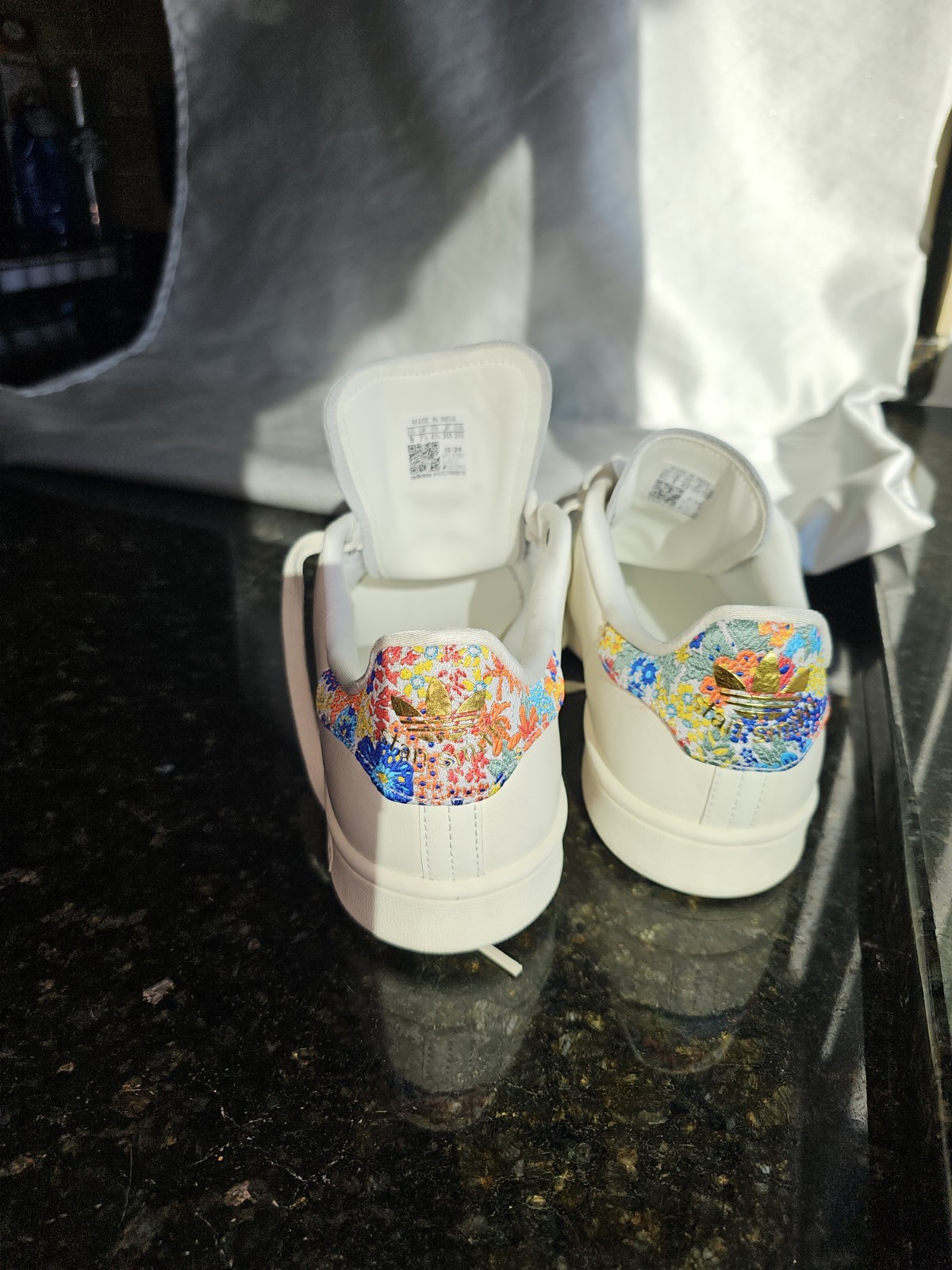 Adidas Stan Smith x Liberty London Shoes in Off White / Gold Metallic Sz 9 thumbnail 10