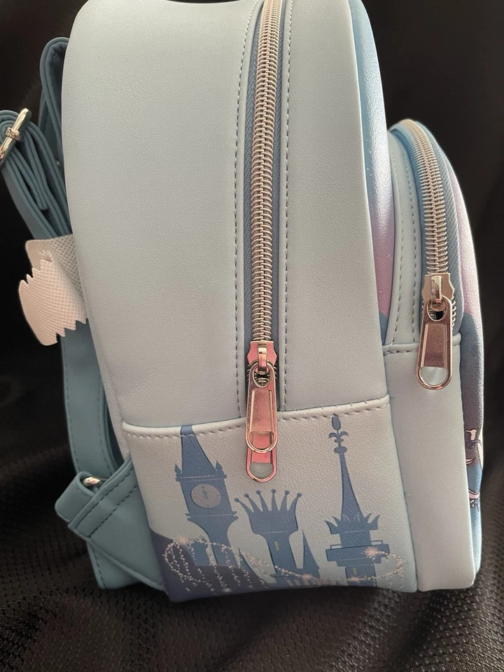 Mini Mochila Loungefly Disney Cenicienta en Vestido Azul NUEVA Con Etiquetas Foto 2 de 4