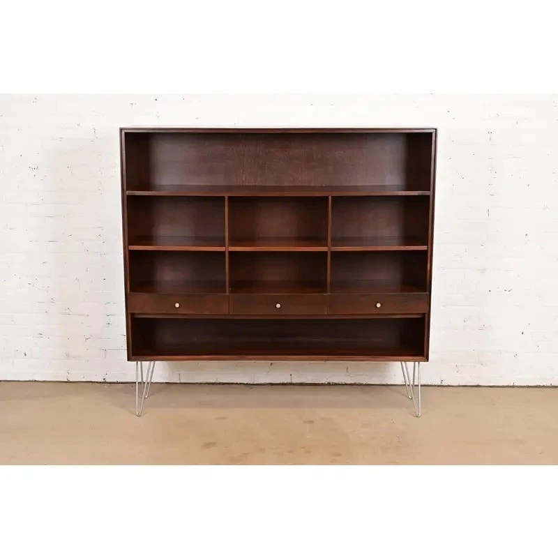 Librería moderna de mediados de siglo Paul McCobb de nogal con patas de horquilla, recién acabada Foto 2 de 4