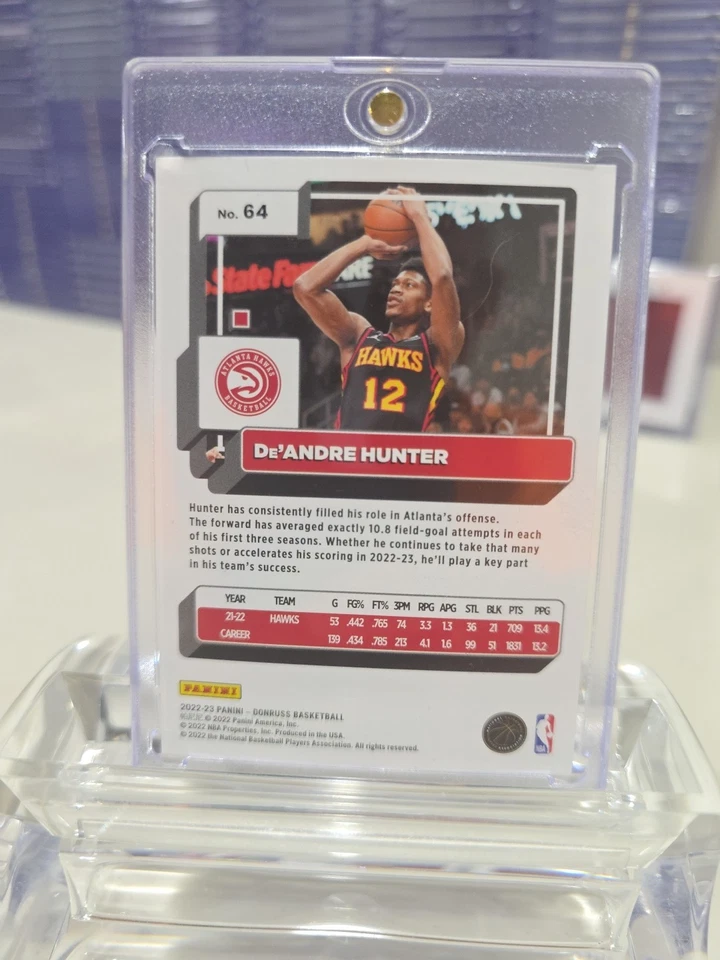 2022-23 Donruss🔥DE'ANDRE HUNTER🔥MINT?!🔥GREEN LAZER PRIZM #64🔥📈 - Image 2 of 2