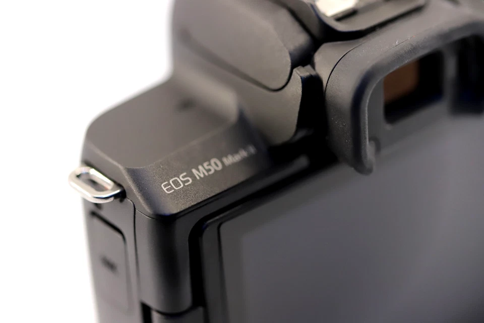 Canon EOS M50 Mark II, photo 3 of 5