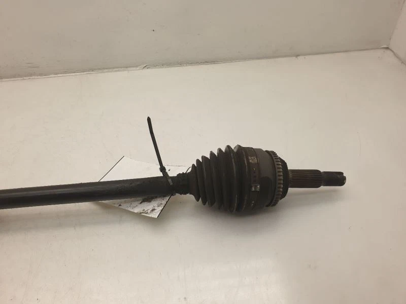 03-08 TOYOTA MATRIX FWD AT PASSENGER SIDE FRONT AXLE SHAFT ASSEMBLY Foto 4 de 4