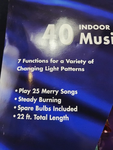 VTG 40 MUSICAL BELLS, PLAYS 25 HOLIDAY TUNES 7 FUNCTION LIGHTS TESTED INDOORS - Picture 7 of 16