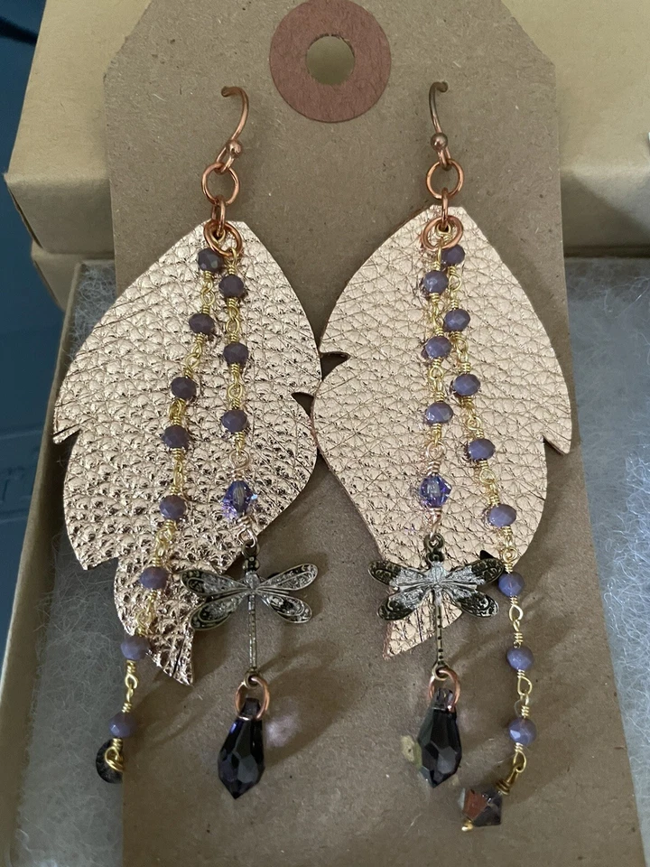 Серьги ручной работы от Zoe Love Creations висячие стрекозы мерцающее розовое золото - Изображение 2 из 4