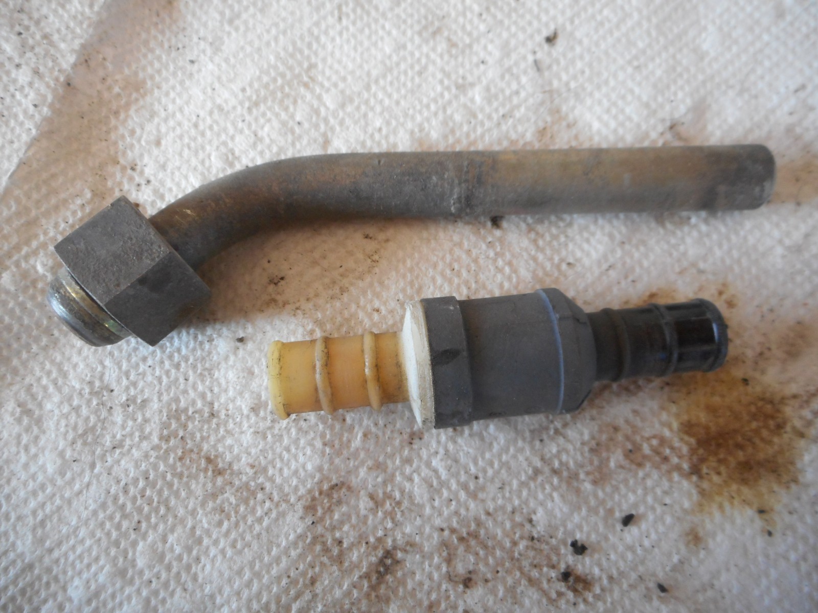 Mercedes Benz W111 W110 W112 Power Brake Vacuum Line, Nut, & check