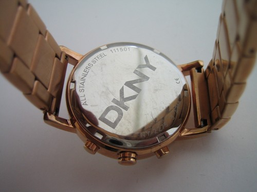 DKNY WATCH WOMENS SOHO CHRONOGRAPH NY2275 GOLD STAINLESS STEEL BRACELET GENUINE - Picture 9 of 9
