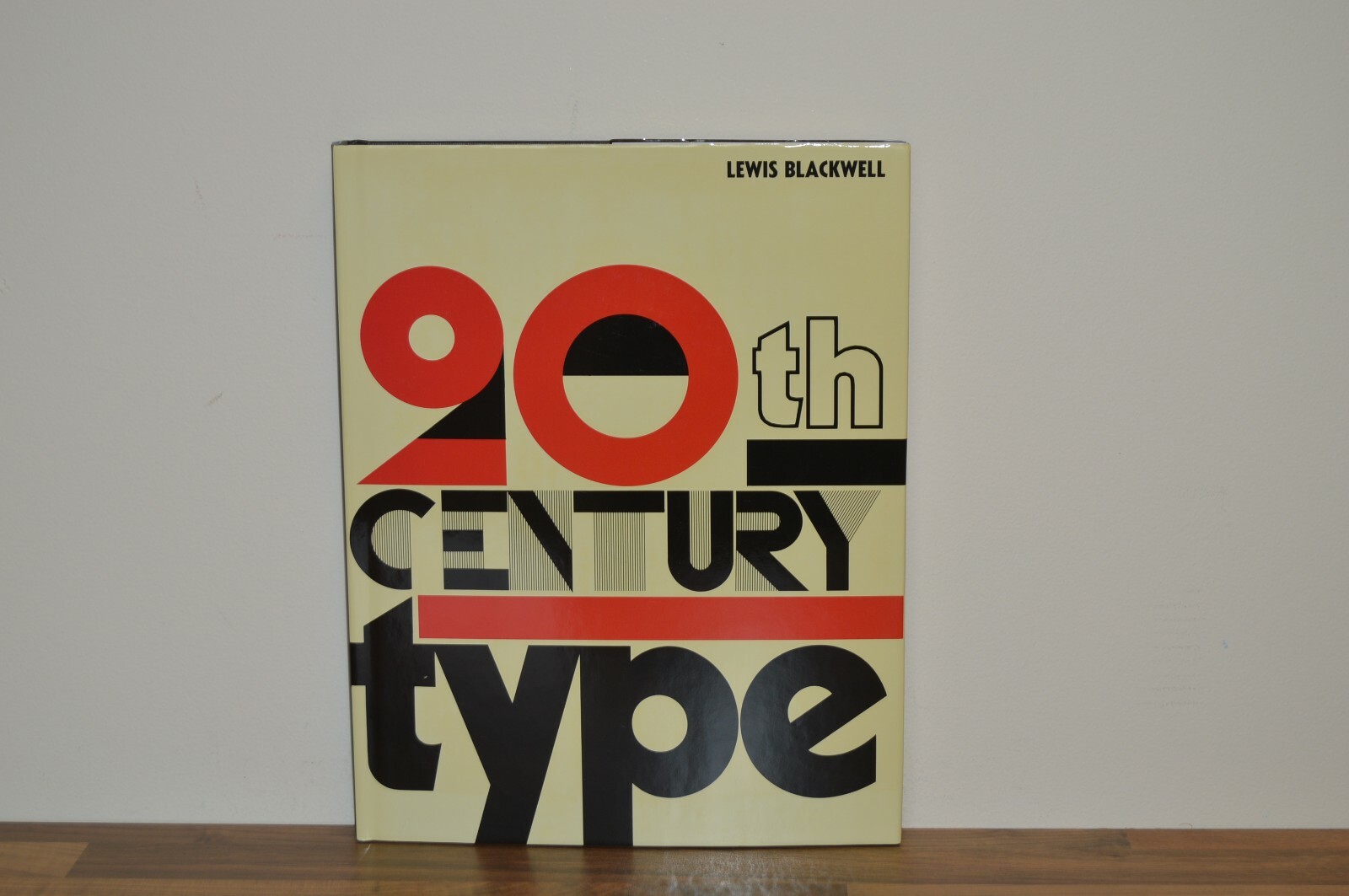 20th Century Type - Lewis Blackwell - Hardback 1992 (#PW)