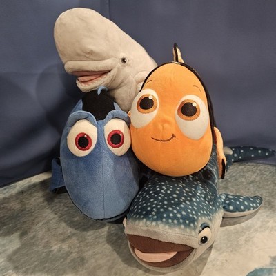 Finding Dory Plush Bundle Disney Store Dory Nemo Bailey Destiny Whale Shark