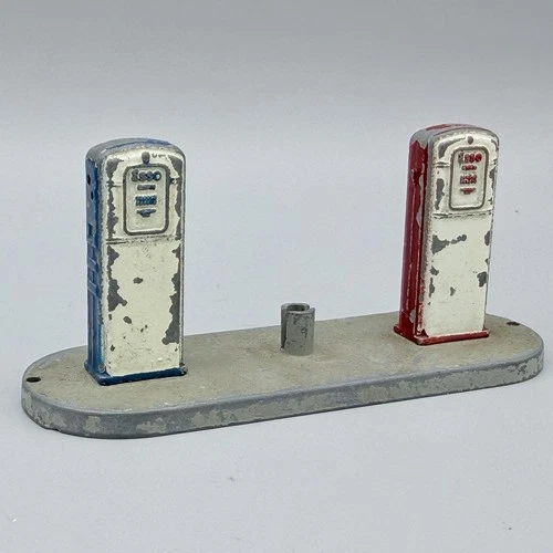 Vintage French DINKY TOYS 49D Gas Station Island ESSO Petrol Pumps Meccano 1950s