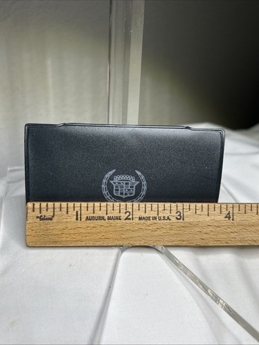 Porta llaves de repuesto Cadillac vintage de los años 80 ~ Estuche de vinilo negro OEM - Imagen 4 de 5