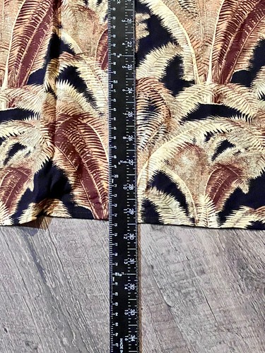 Munsing Wear Men's Tropical Hawaiin Shirt Sz L Black Tan Flowers Leaves Trees - Picture 9 of 9