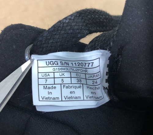 NEU UGG Harrison Damen Nahtversiegelt wasserdicht Leder Schnürstiefel US 7/38 schwarz - Bild 12 von 12