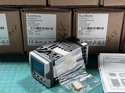 Eurotherm by Schneider Electric Régulateur De Temperature 3216 24V - Photo 1/3