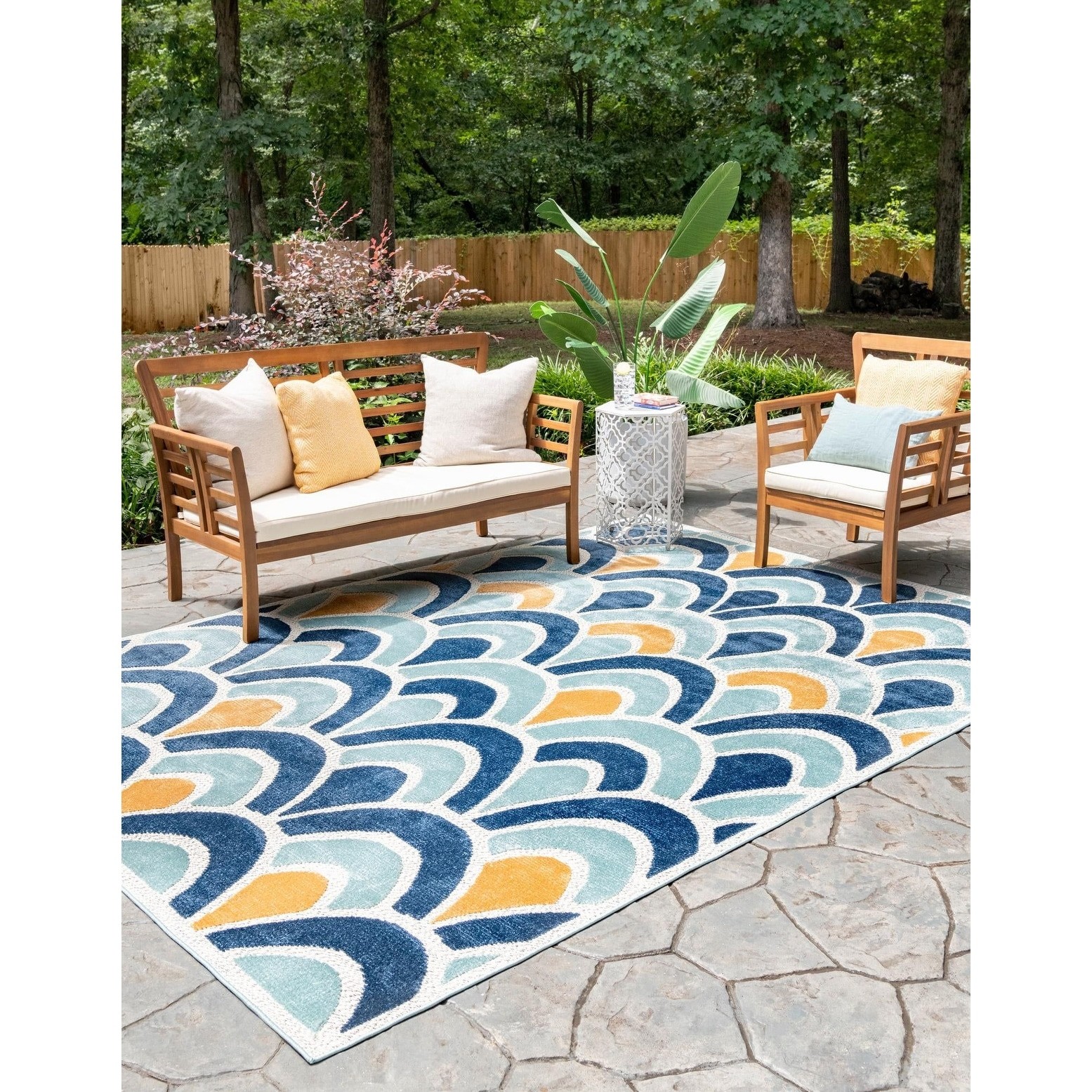 Outdoor Helena Collection Area Rug Durable Weather-Resistant Design