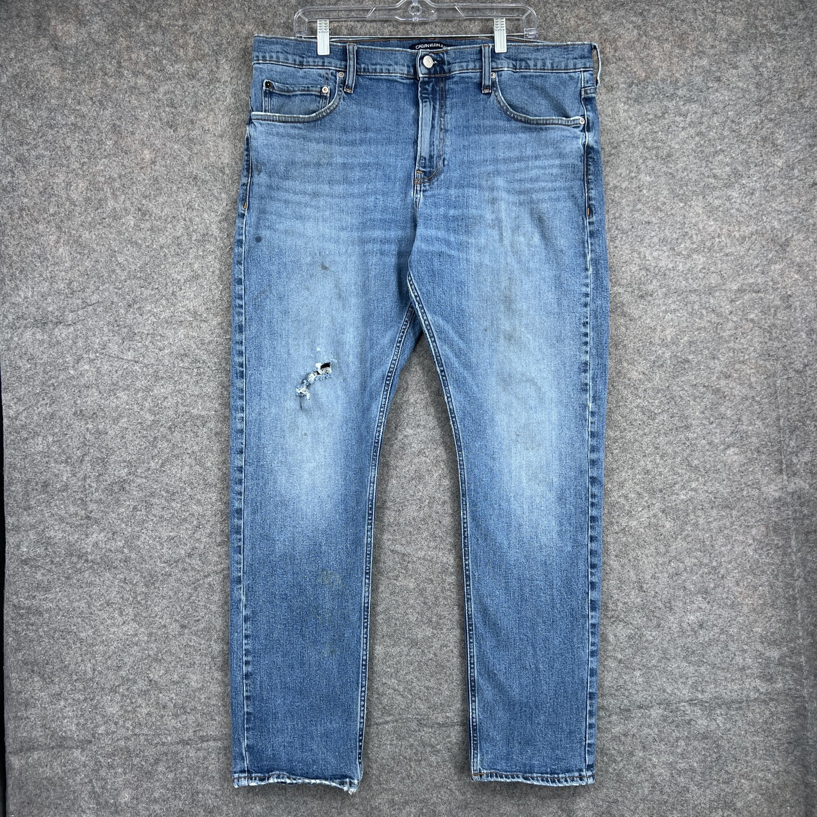 Mens Jeans 38x32 Blue Distressed Slim Fit Ckj 026 Denim Pant