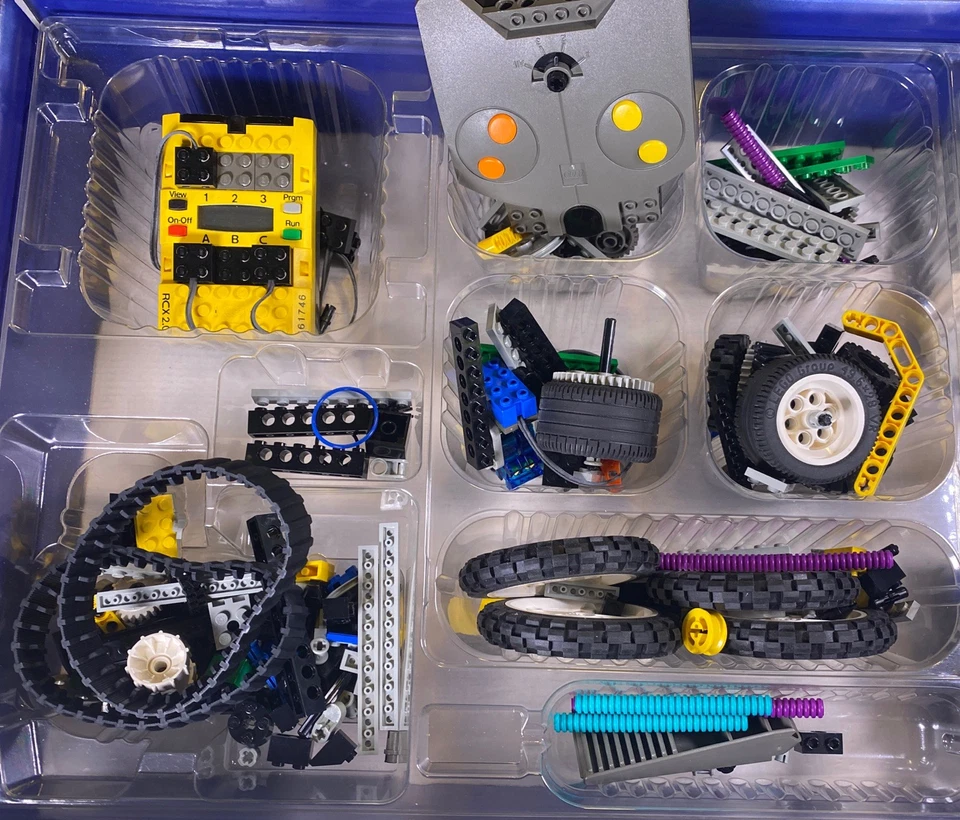 VTG LEGO 2.0 Mindstorms Robotics Invention System May Be Incomplete - Image 4 of 4