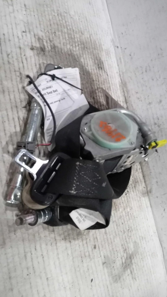 2011-2014 Nissan Maxima Black Seat Belt OEM Passenger Side, Used, 120k Miles - Imagem 2 de 4